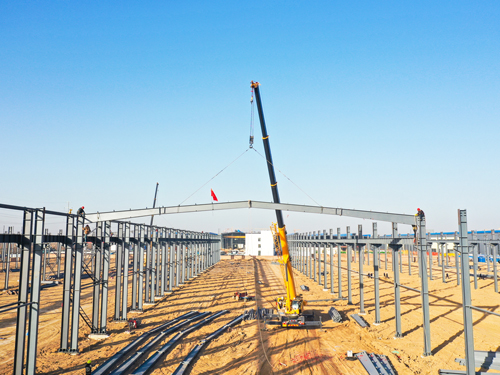  河南礦山｜智能產(chǎn)業(yè)園6號車間今日上梁大吉！